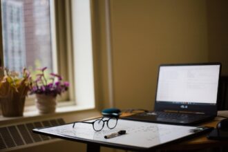 study, school, nature, college, nyc, apartment, glasses, plants, laptop